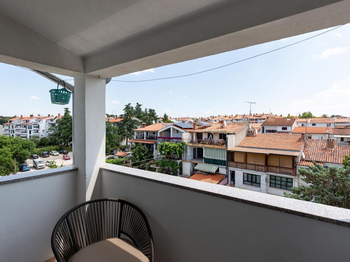 Amoroso Apartment 200M From Sea 포레치 외부 사진